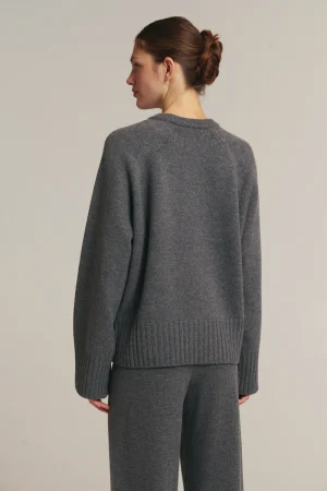 paula-grey-3