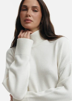 Светр Amanda молочний 3