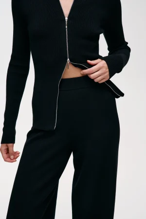 Suit-Evelyn-black-2