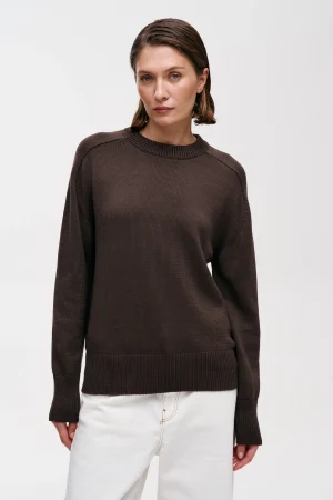 sweater-basic-chocolate-07