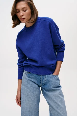 sweater-basic-navy-blue-2