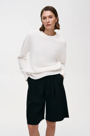 sweater-basic-white-1
