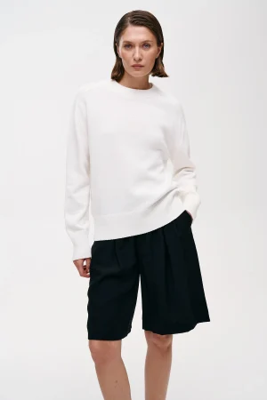 sweater-basic-white-2