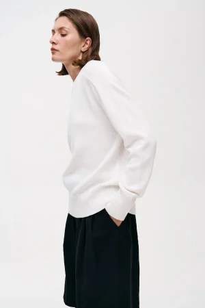 sweater-basic-white-3