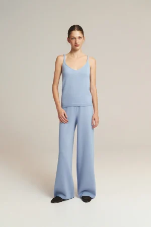 Ellis-blue-2