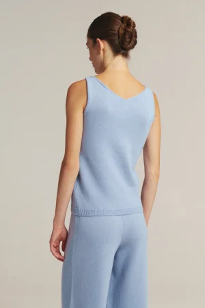 Ellis-blue-4