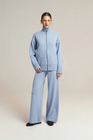Harper-blue-3