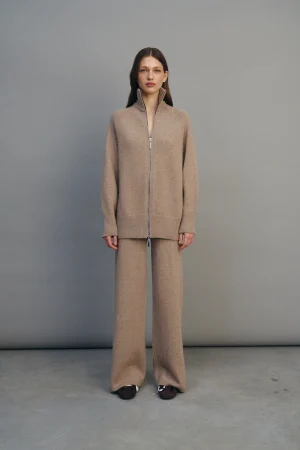 suit-blanche-beige-04