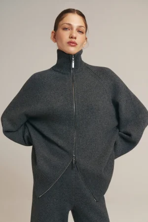 suit-blanche-dark-grey-02