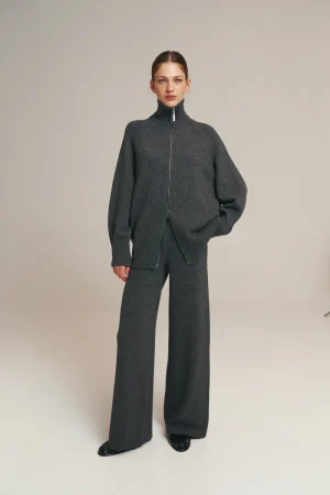 suit-blanche-dark-grey-08